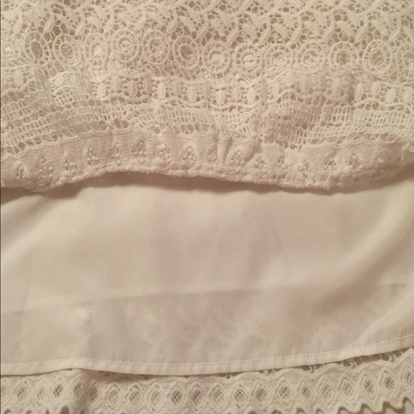 BB Dakota Lace Dress - Picture 5 of 7